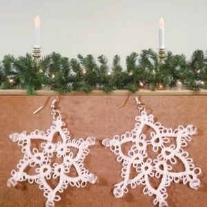 🎉Host Pick🎉 Handmade Snowflake Earrings
